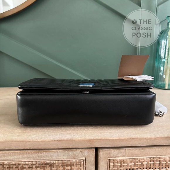 ❌SOLD❌NEW Buberry Lola Medium Black Lambskin Silver HW Bag Shoulder Crossbody - Picture 3 of 11